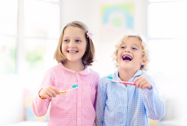 How to Teach a Child to Practice Good Oral Hygiene (1)